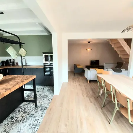 Hébergement de vacances La Parenthese, Calme Et Jolie Vue Sur Les Reliefs *